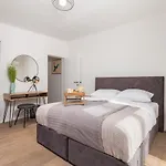 Apartman Rhea